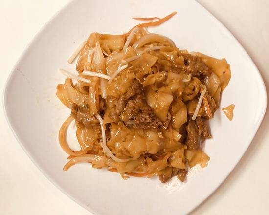 Beef Chow Fun（干炒牛河）